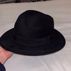 H&M Black Hat Size M